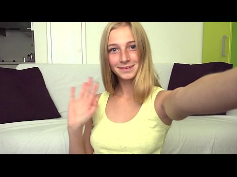 ❤️ Amikor unatkozom, lustán maszturbálom a rózsaszín puncimat... ❤️ Porno at hu.porncomixone.ru